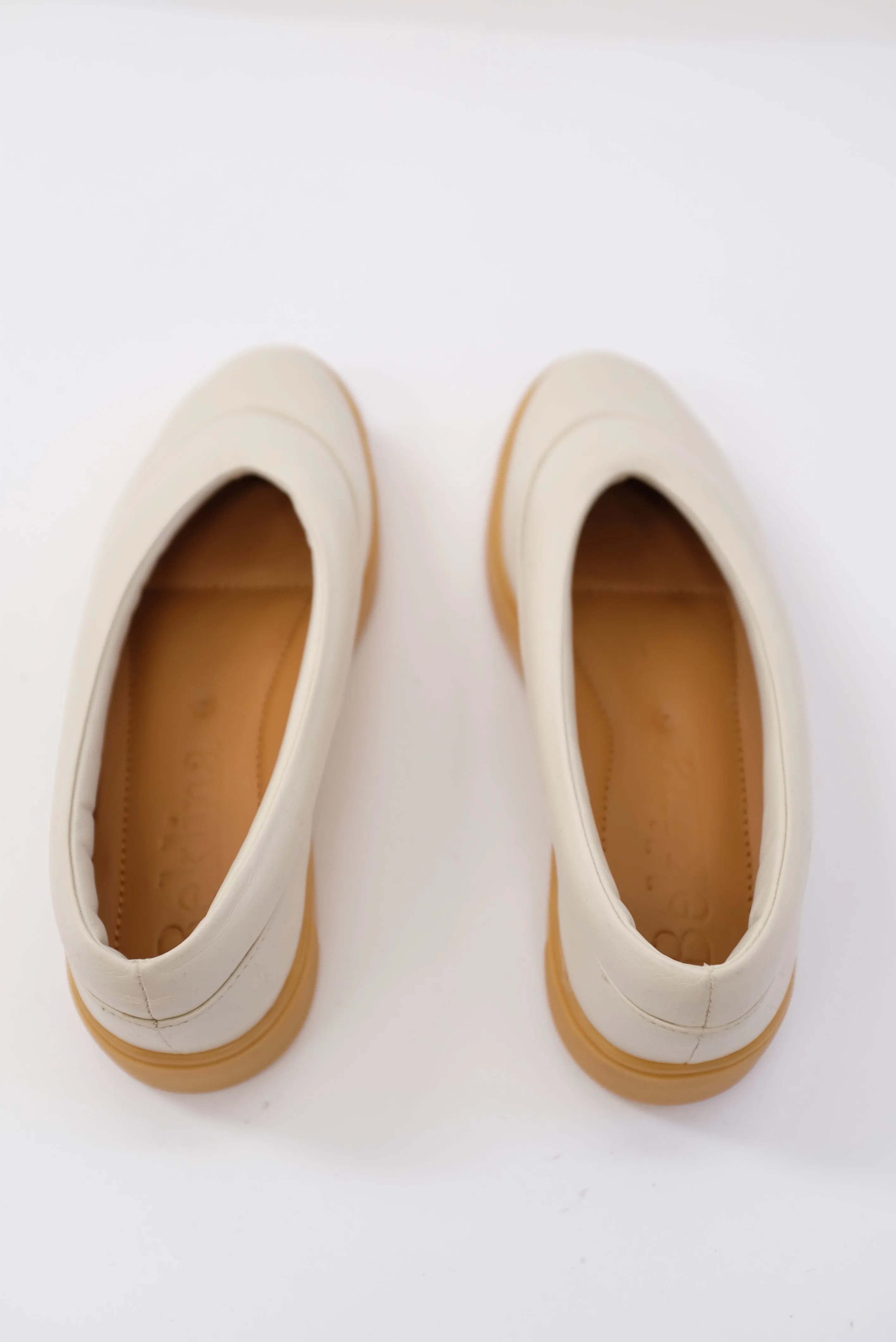 Beklina Margo Sneaker Off White