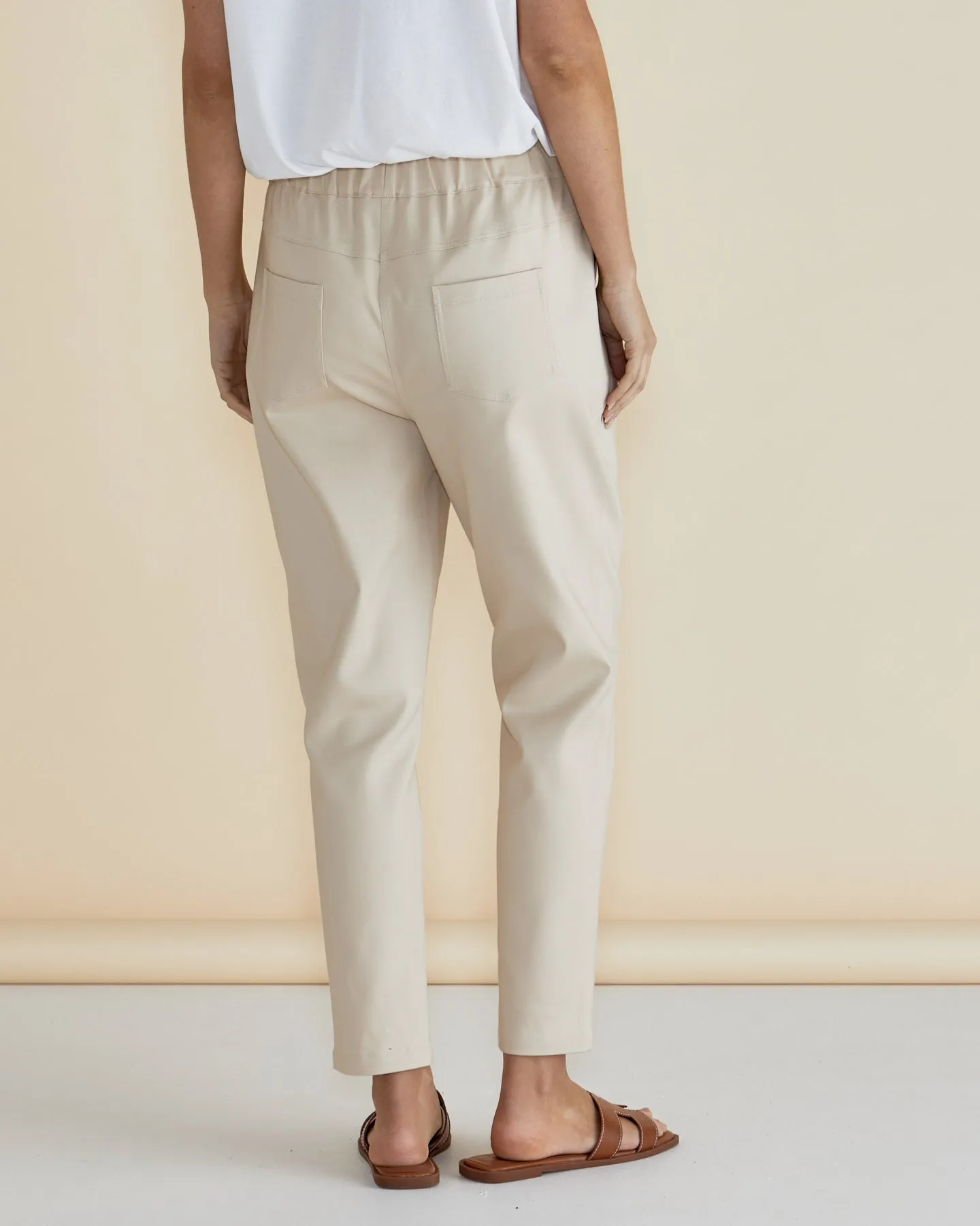 Betty Basics Kenzie Jogger Cream