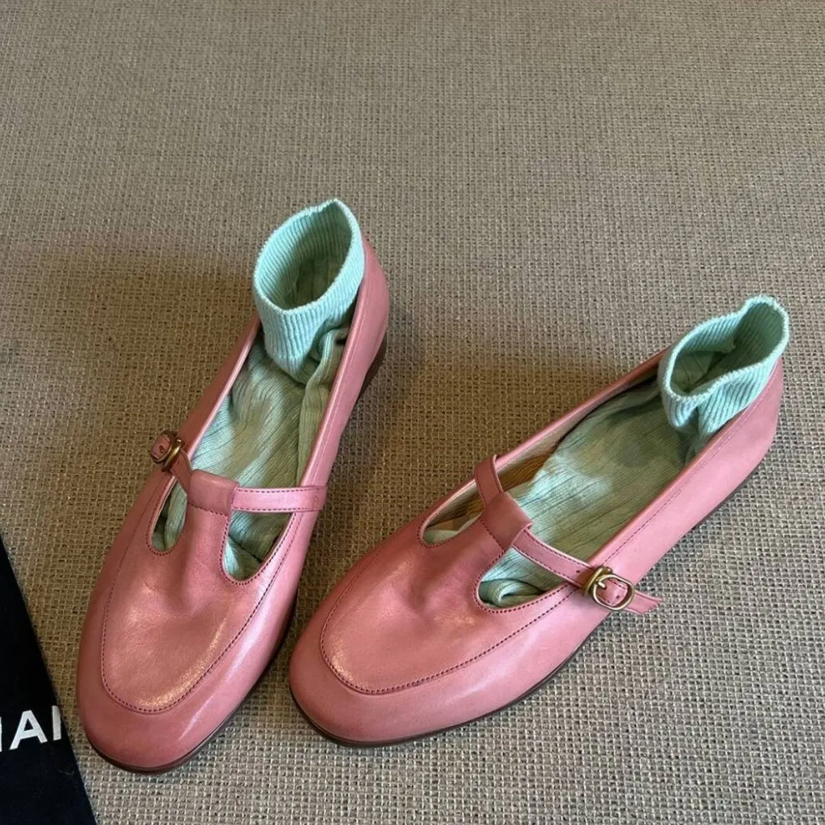 Comfortable Round Toe Flat Slip-Ons