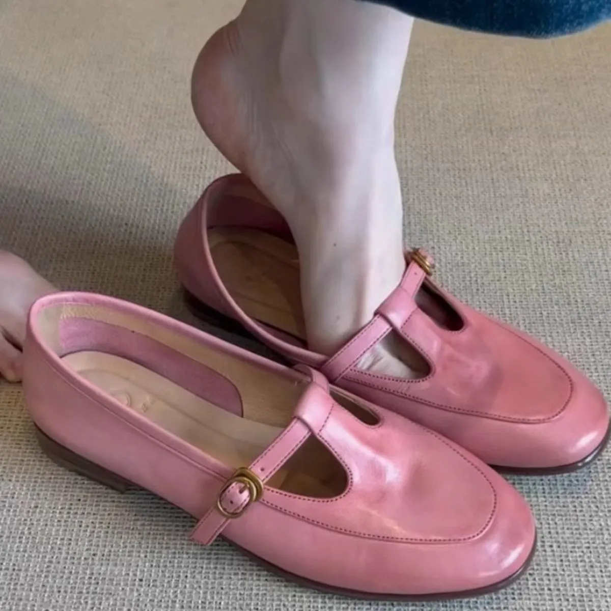 Comfortable Round Toe Flat Slip-Ons