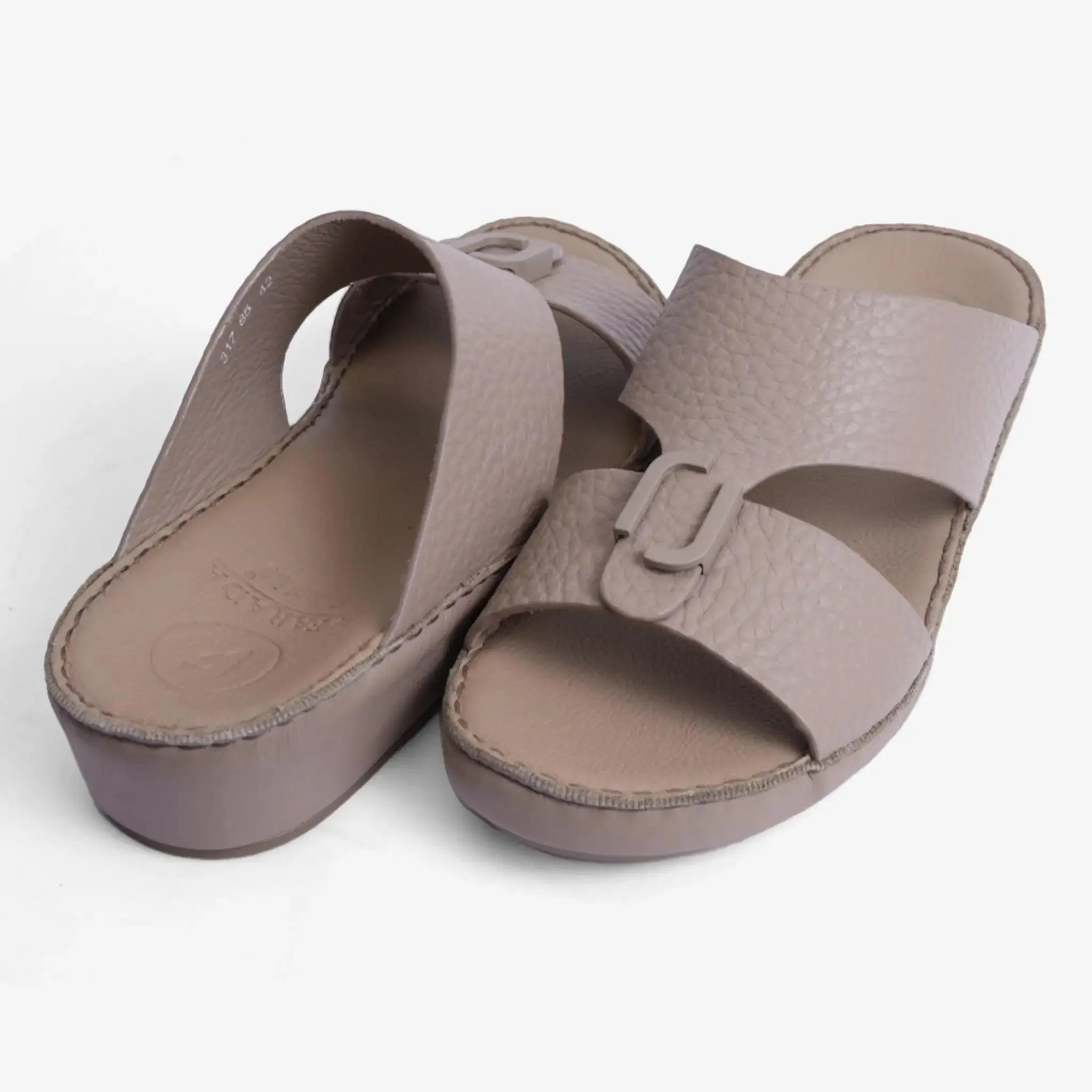 FARADA UNLINED HAMMERED ARABIC SANDALS DAVINCI SANTORINO