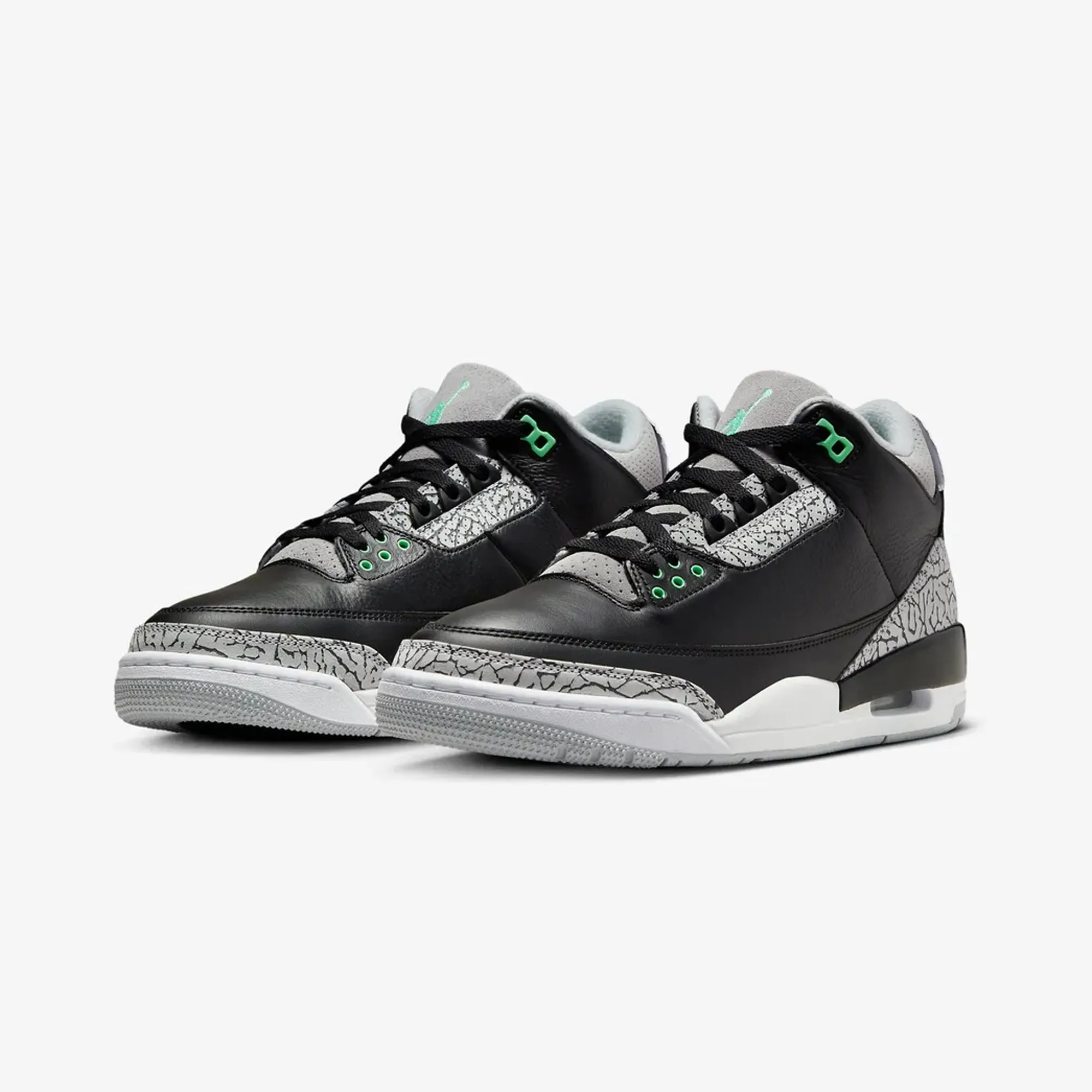 Jordan | AIR JORDAN 3 RETRO { GREEN GLOW