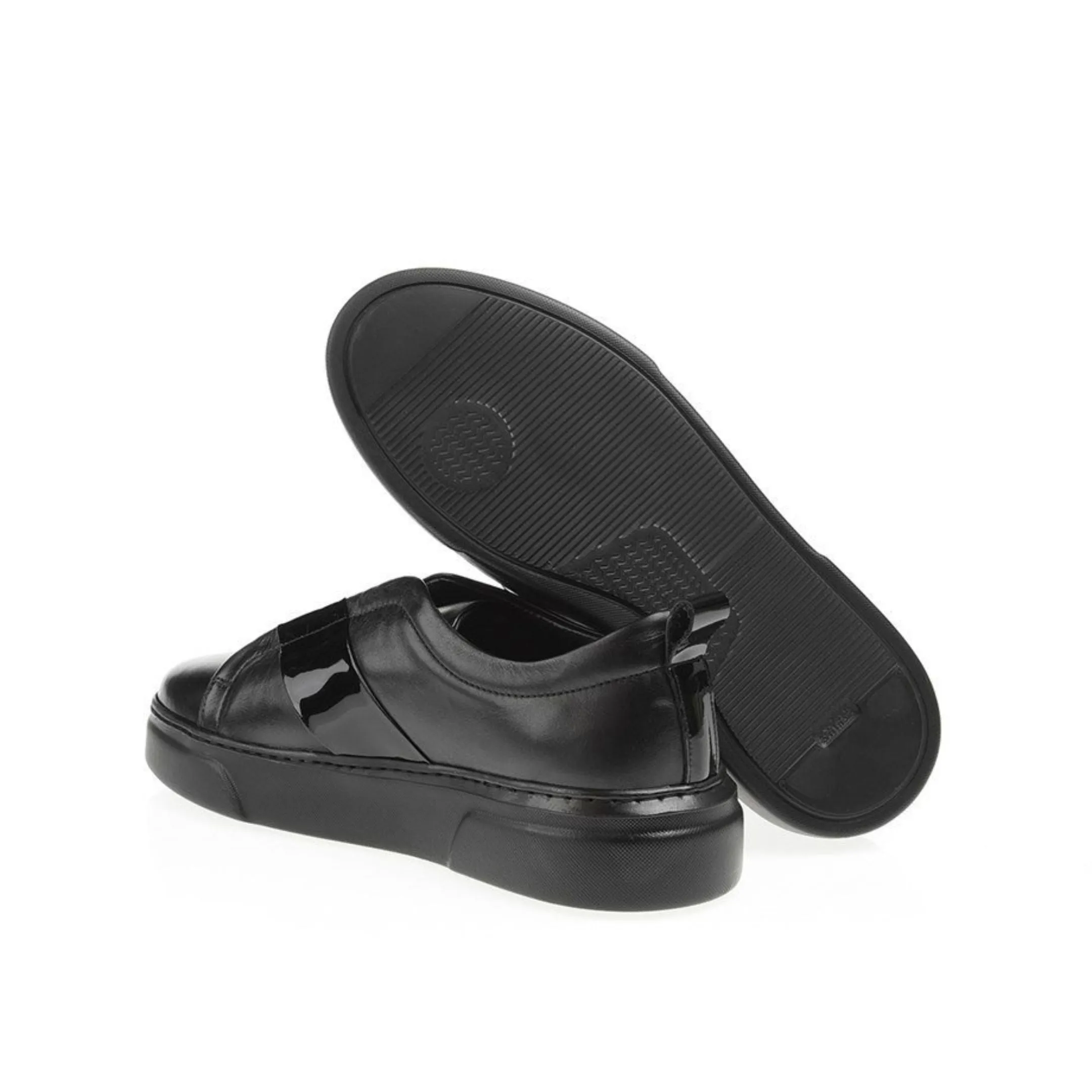 Madasat Black Comfort Loafer - 211 |
