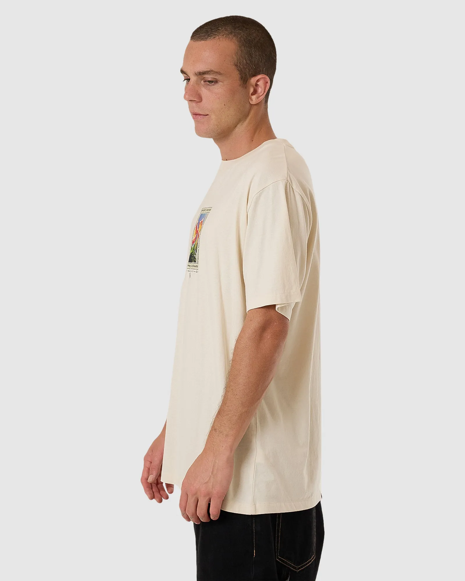 MENS BEAUTIFULLY DEADLY MERCH FIT T-SHIRT