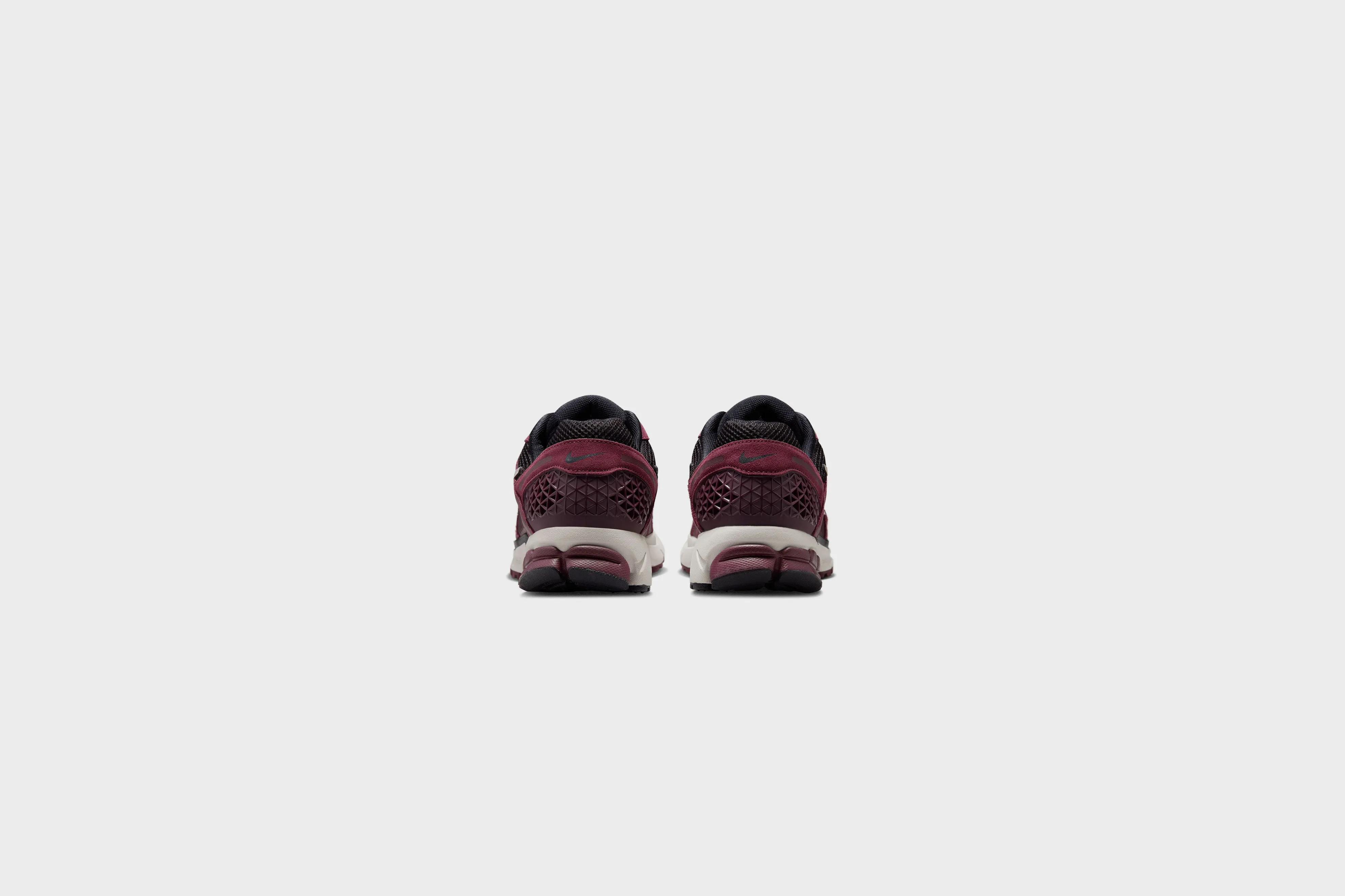 Nike Zoom Vomero 5 (Dark Team Red/Black)