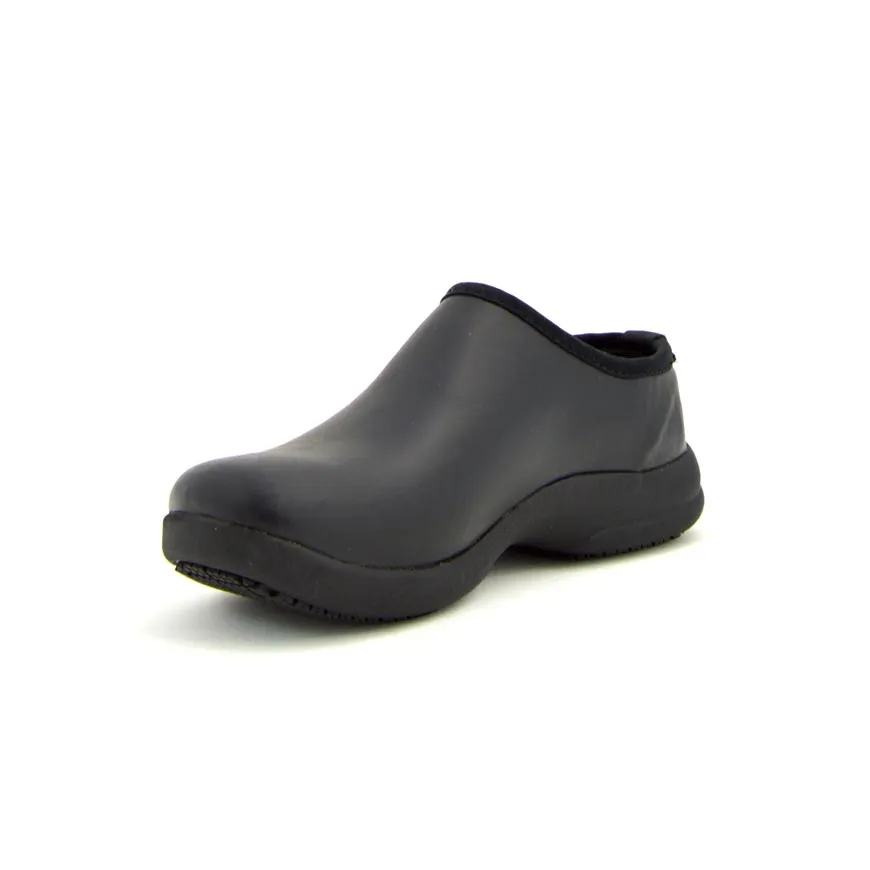 Oliver Solid Black Clog