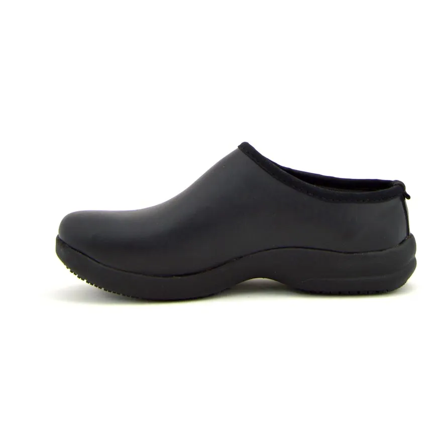 Oliver Solid Black Clog