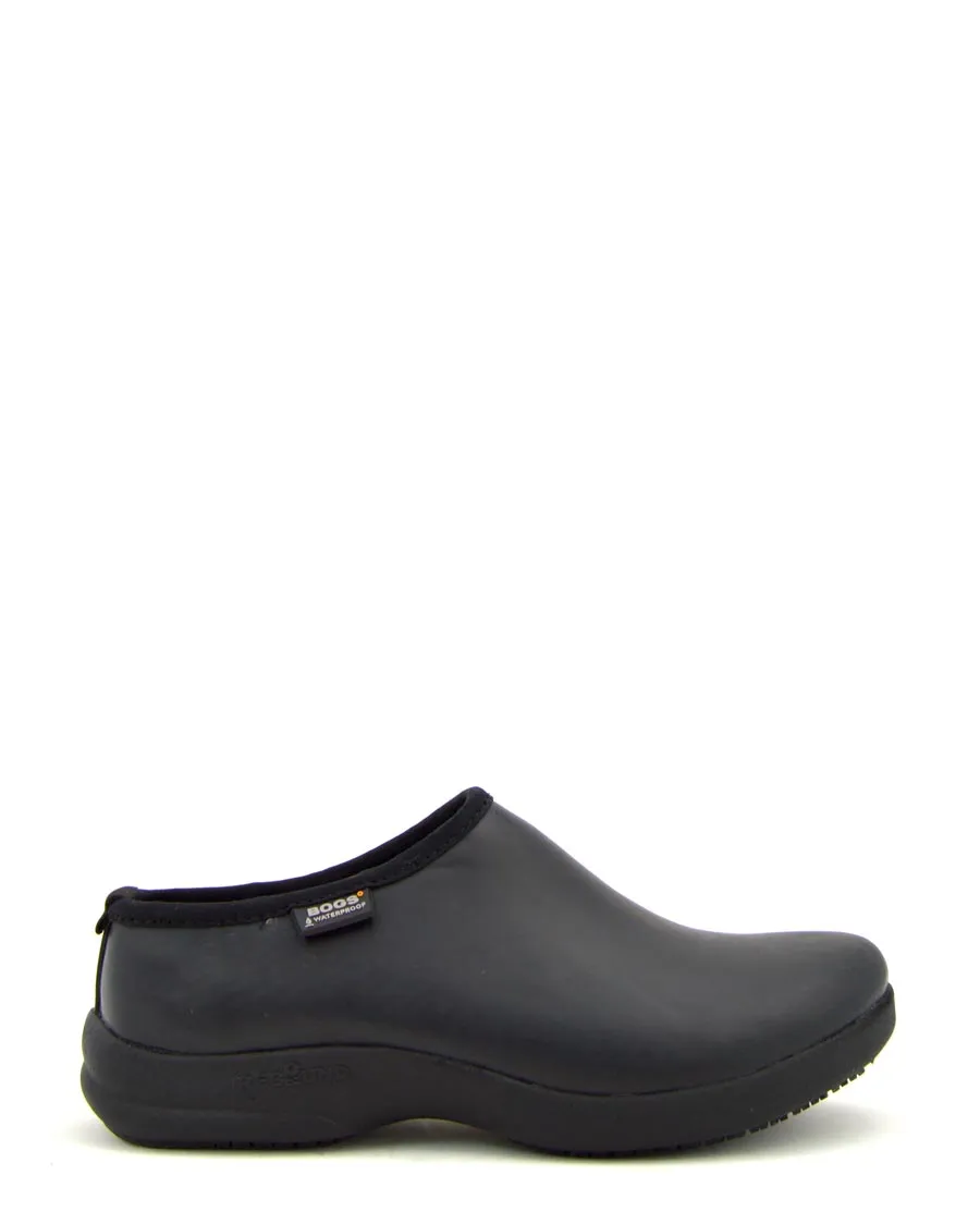 Oliver Solid Black Clog