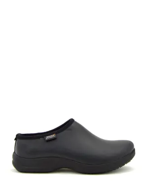 Oliver Solid Black Clog
