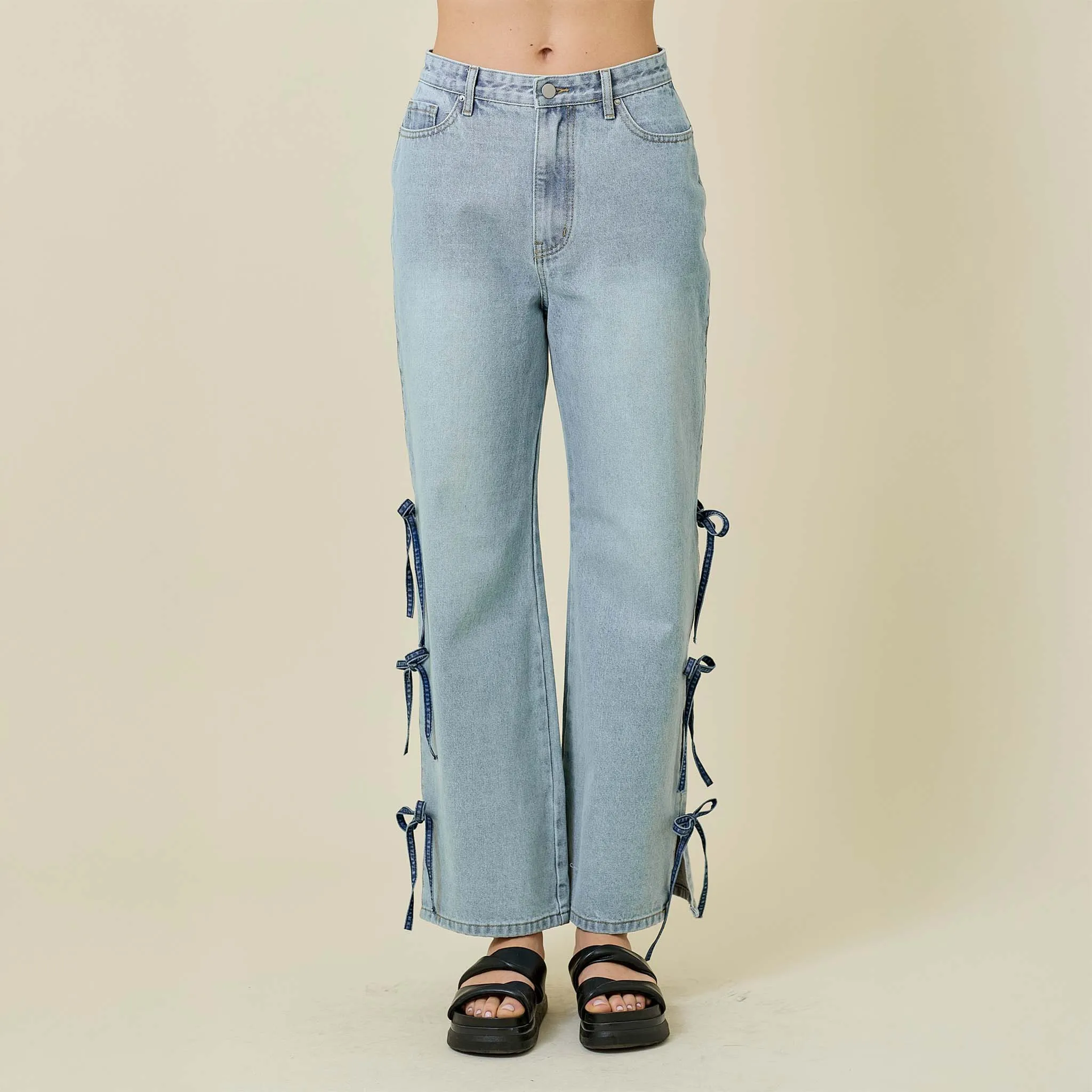 Side Bow Straight Jeans