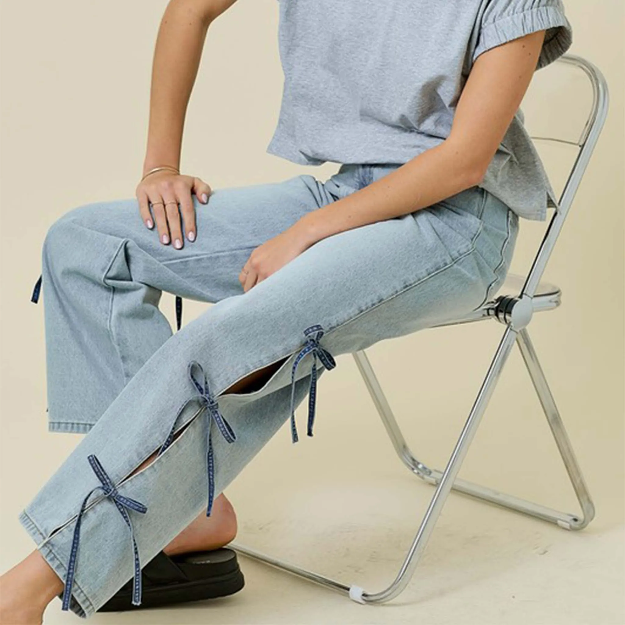 Side Bow Straight Jeans