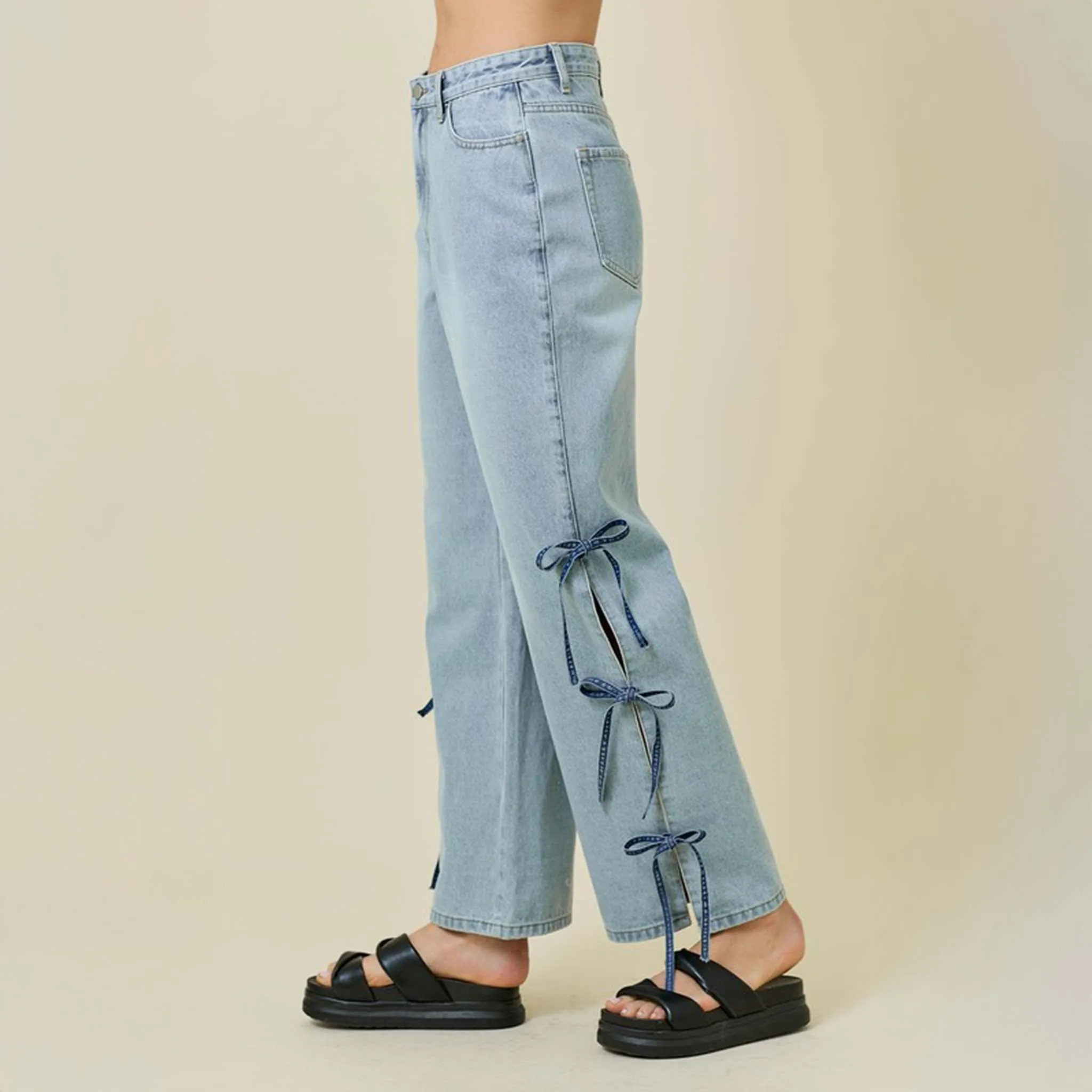 Side Bow Straight Jeans