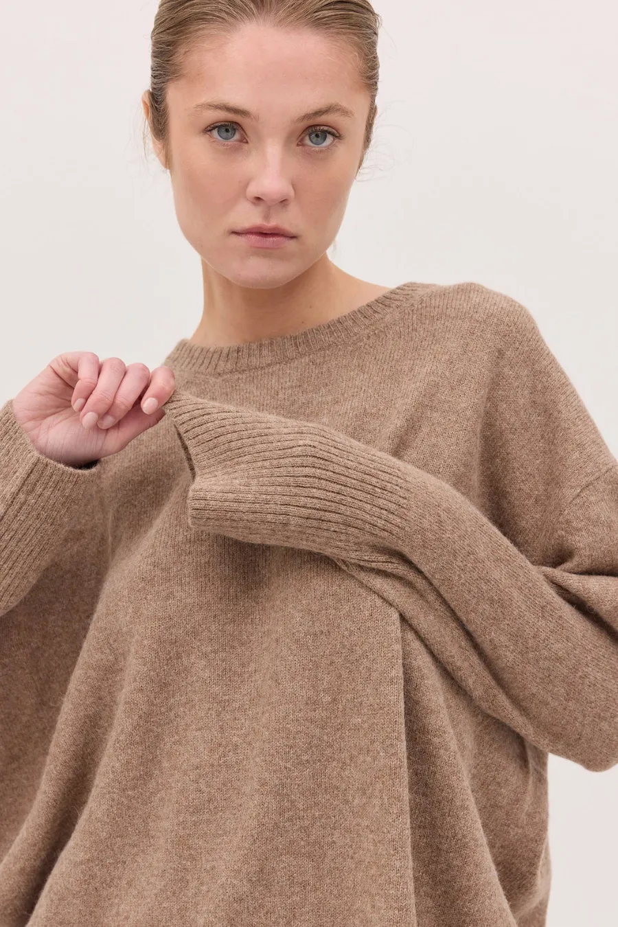 The Classic Crew Jumper Sepia